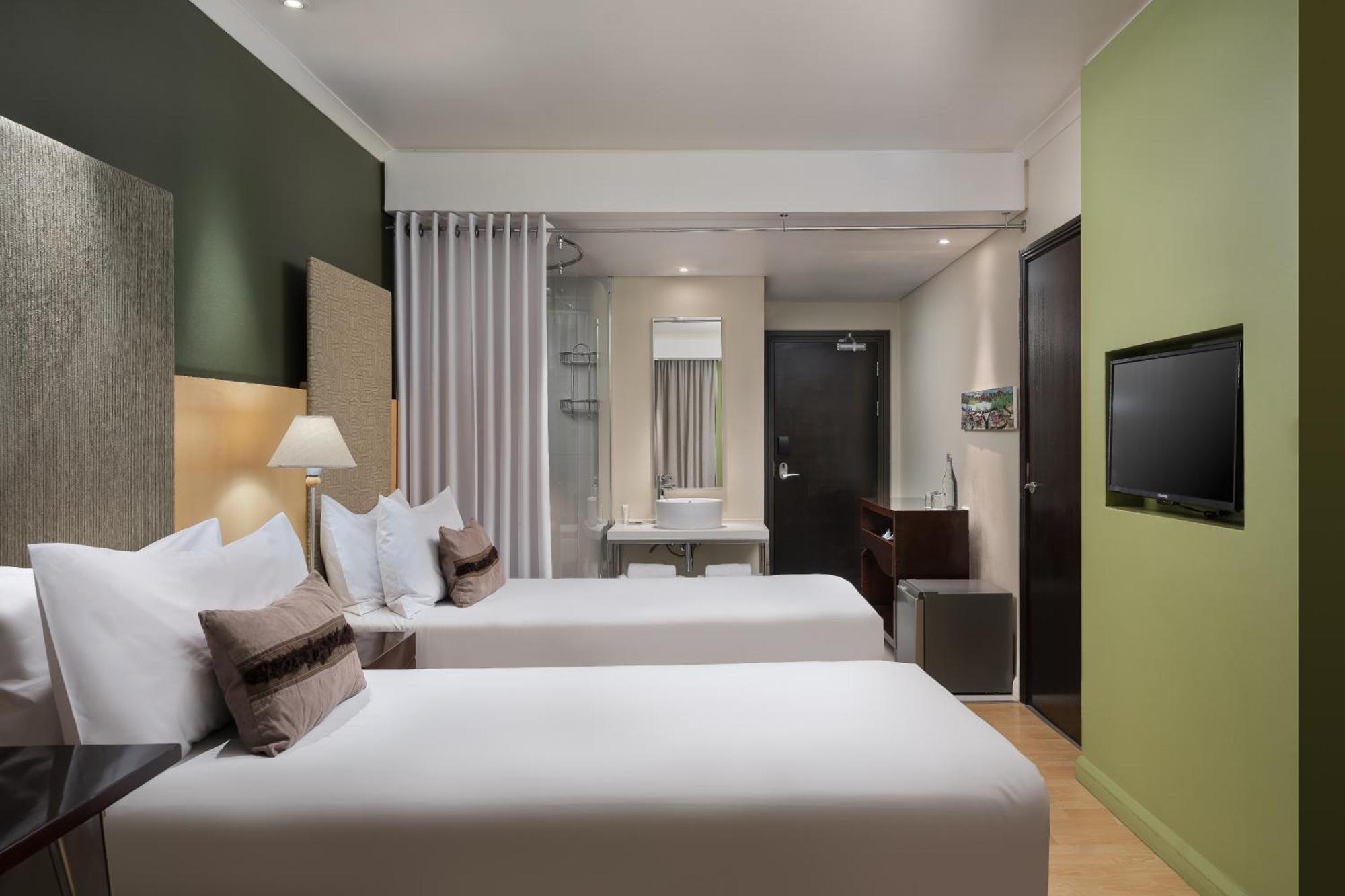 Protea Hotel By Marriott Bloemfontein Willow Lake Exterior foto